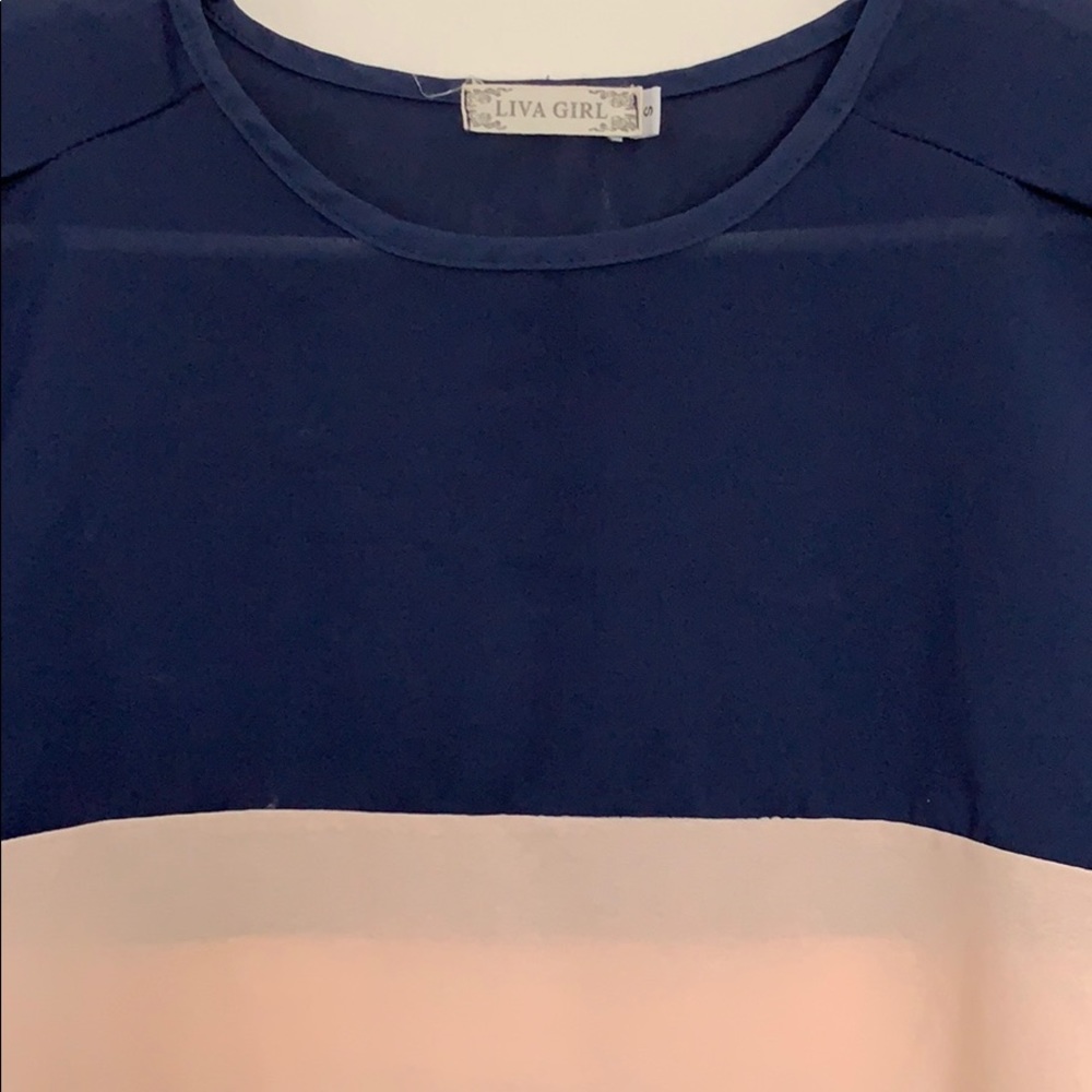 Blouse - Picture 2 of 3